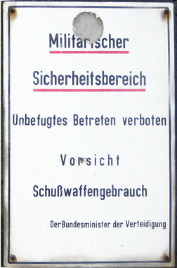 Schild militörischer Sicherheitsberreich